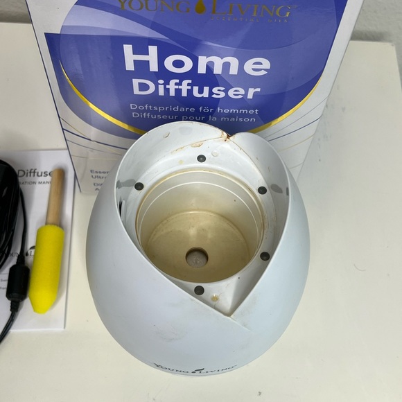 Young Living Essential Oils Home Diffuser - Picture 2 of 3
